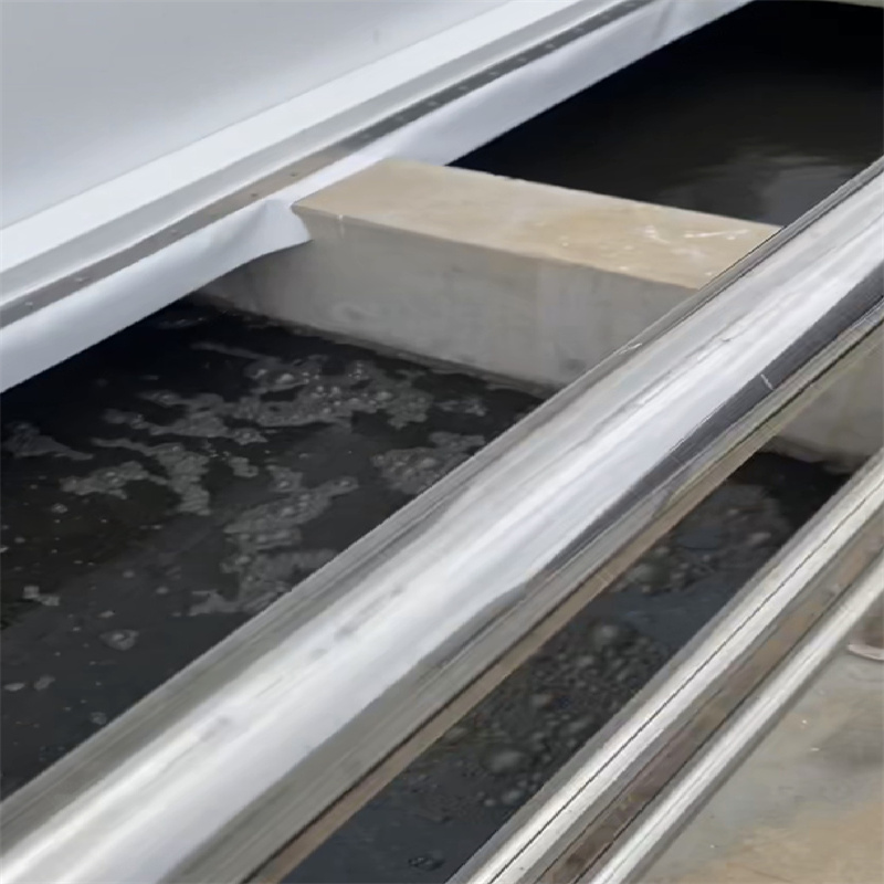 grynas HDPE ir perdirbtas HDPE
